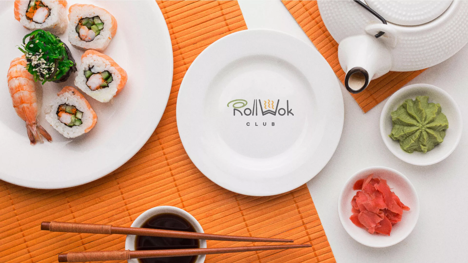 Разработка логотипа и фирменного стиля суши-бара «Roll Wok Club» в Заполярном